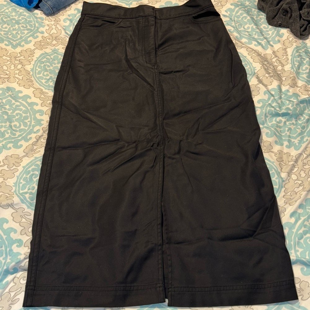 Babaton Black Midi Pencil Skirt with Back Slit